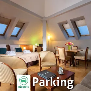Red Brick 3* Krakow